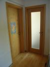 Bild 18: Die Zimmertüren sind in 5-Schichtplatten (Fichte) gefertigt und mit Naturharzlasur behandelt